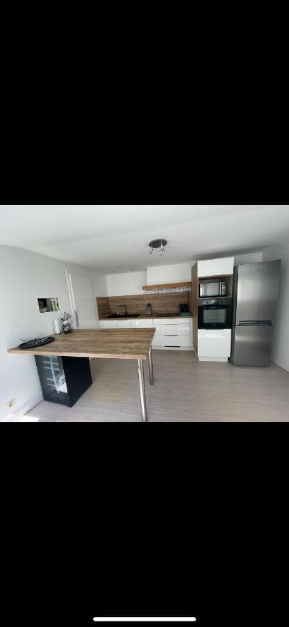 Charmant Appartement Avec Terrasse Entre Centre-Ville Et Plages De Concarneau Ngoại thất bức ảnh